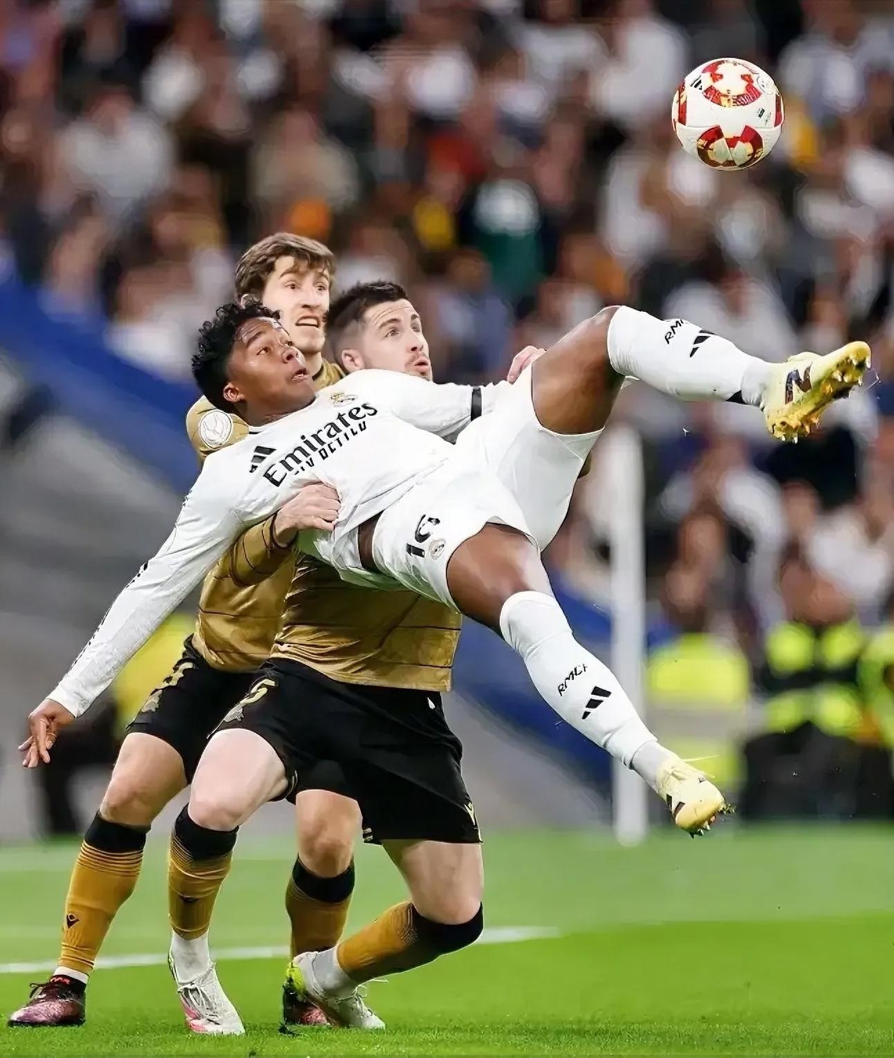 天博官网-皇家社会战胜对手，实力彰显一方(皇家社会强不强)